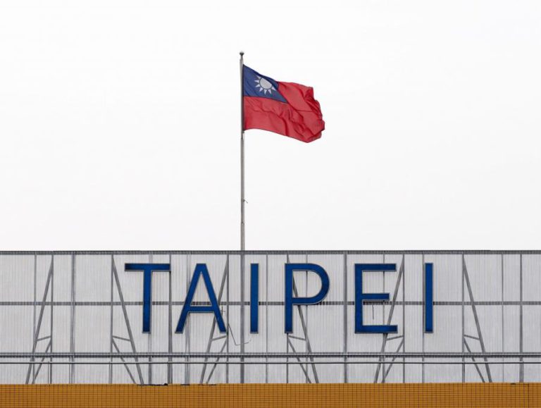 TAIWAN QUER NEGOCIAR COM A CHINA “EM IGUALDADE E SEM CONDIÇÕES PRÉVIAS”