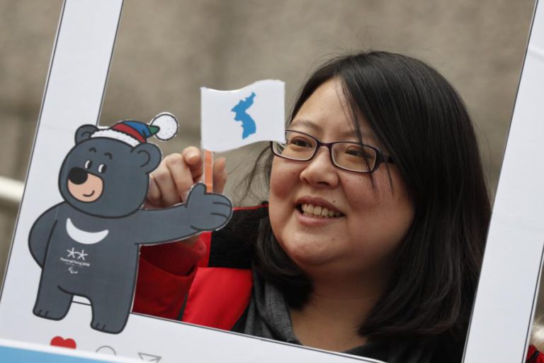 COREIA DO SUL PROPÕE A COREIA DO NORTE TIRAR ARTILHARIA DA FRONTEIRA