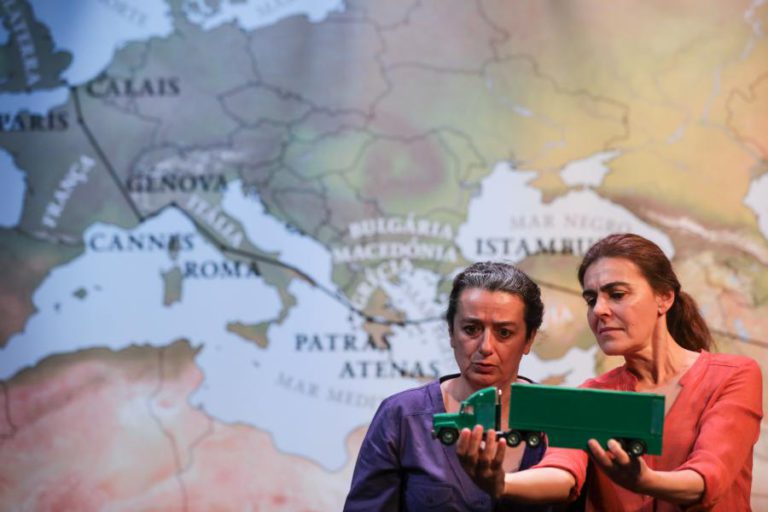 PEÇA PORTUGUESA “DO BOSQUE PARA O MUNDO” ABRE FESTIVAL DE AVIGNON EM FRANÇA