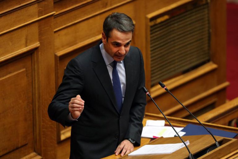 DIREITA GREGA ANUNCIA MOÇÃO DE CENSURA AO GOVERNO POR ACORDO SOBRE MACEDÓNIA