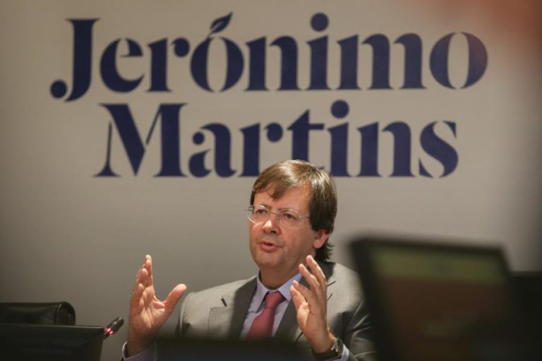 PSI20 CAI 0,45% COM JERÓNIMO MARTINS A LIDERAR DESCIDAS