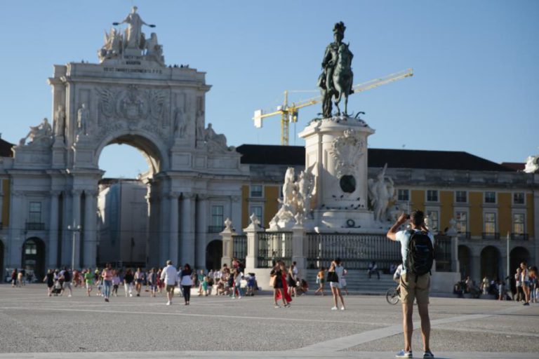 LISBOA ENTRE AS 100 CIDADES MAIS CARAS DO MUNDO PARA VIVER APÓS SUBIR 44 POSIÇÕES