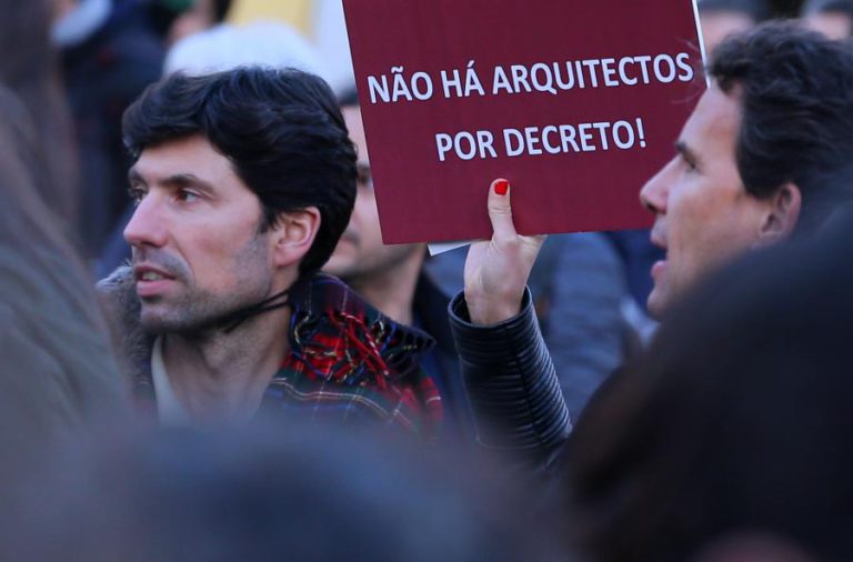 PUBLICADA LEI QUE POSSIBILITA ENGENHEIROS CIVIS ASSINAREM PROJETOS DE ARQUITETURA