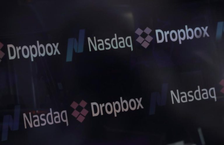 WALL STREET FECHA COM GANHOS MAS COM PERPLEXIDADE FACE ÀS DISPUTAS COMERCIAIS