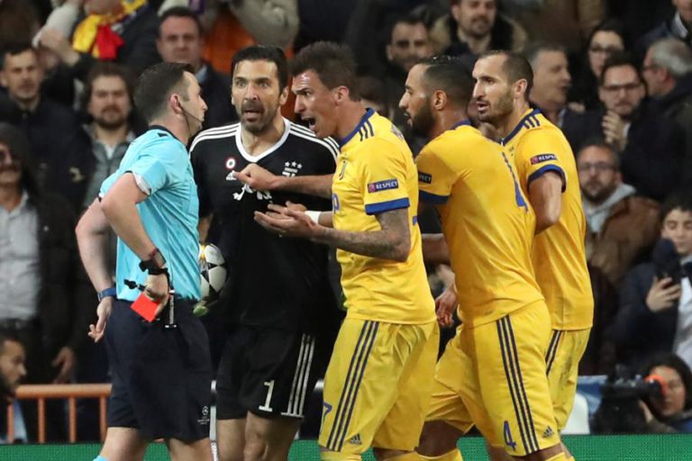 GIANLUIGI BUFFON SUSPENSO POR TRÊS JOGOS POR PROTESTOS FRENTE AO REAL MADRID