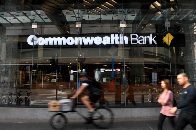 MAIOR BANCO AUSTRALIANO ACEITA PAGAR MULTA DE 454ME POR BRANQUEAMENTO DE CAPITAIS