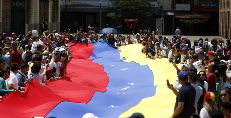 PORTUGAL ESTÁ A REFORÇAR APOIOS SOCIAIS A EMIGRANTES E A INSTITUIÇÕES LUSO-VENEZUELANAS