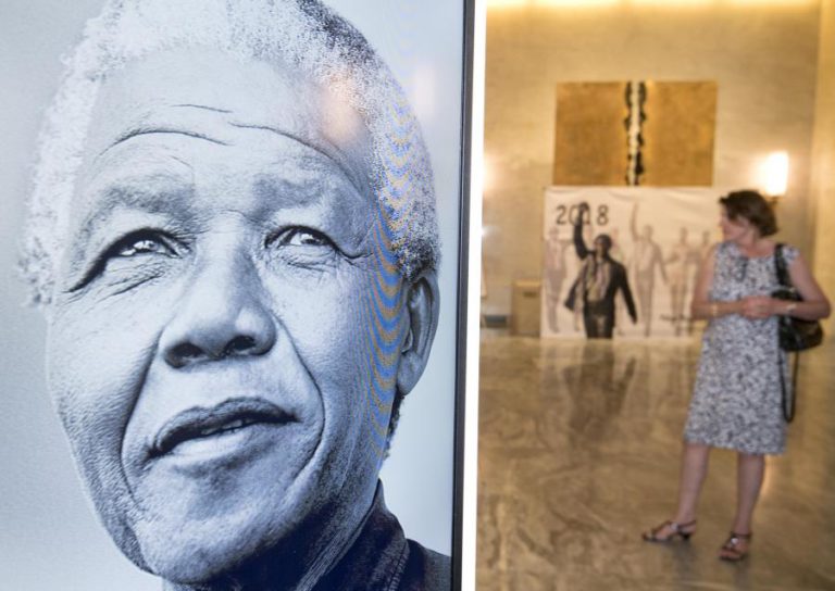 CARTAS DE PRISÃO DE NELSON MANDELA PUBLICADAS NO CENTENÁRIO DO LÍDER ANTI-APARTHEID