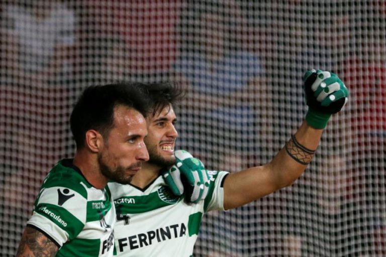 SPORTING VOLTA A SER CAMPEÃO DE HÓQUEI EM PATINS 30 ANOS DEPOIS