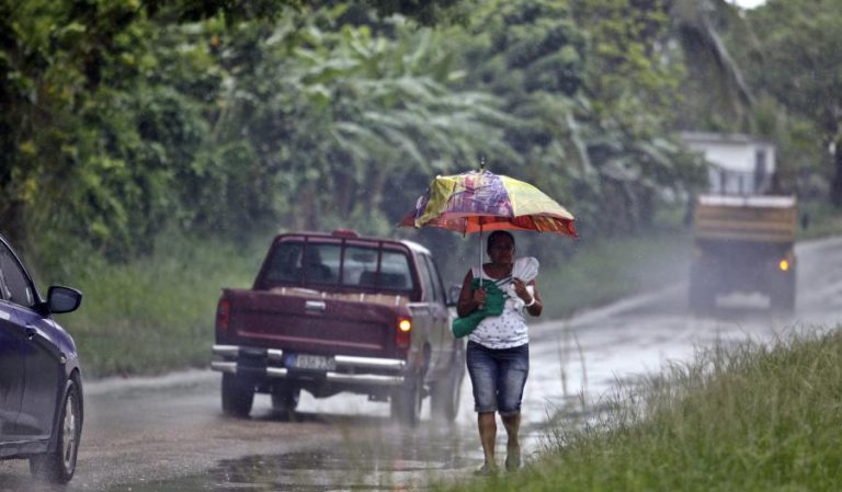 PELO MENOS SETE MORTOS E DOIS DESAPARECIDOS EM INUNDAÇÕES EM CUBA