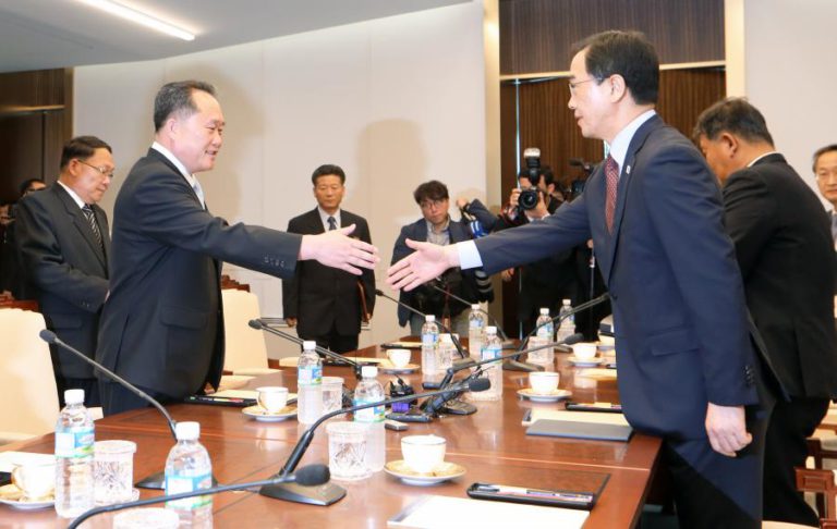 SEUL E PYONGYANG RETOMAM ENCONTROS DE ALTO NÍVEL PARA DESENVOLVER COOPERAÇÃO