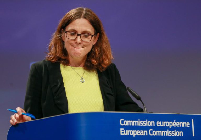 UNIÃO EUROPEIA INTRODUZ TAXAS ALFANDEGÁRIAS CONTRA EUA JÁ ESTA SEXTA-FEIRA