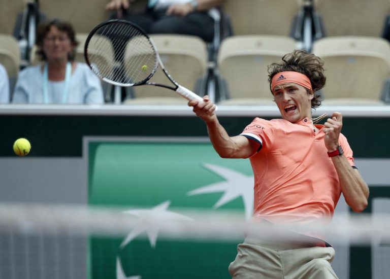 ALEXANDER ZVEREV PASSA AOS ‘QUARTOS’ DE FINAL DE ROLAND GARROS APÓS MARATONA DE CINCO ‘SETS’