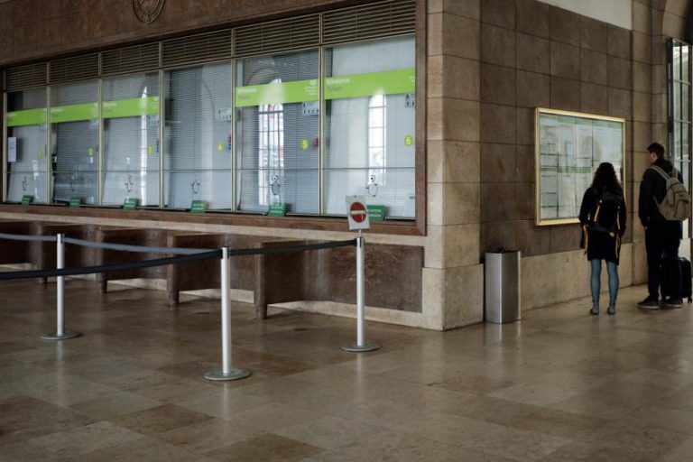 GREVE DA CP PREJUDICOU SOBRETUDO COMBOIOS URBANOS DE LISBOA