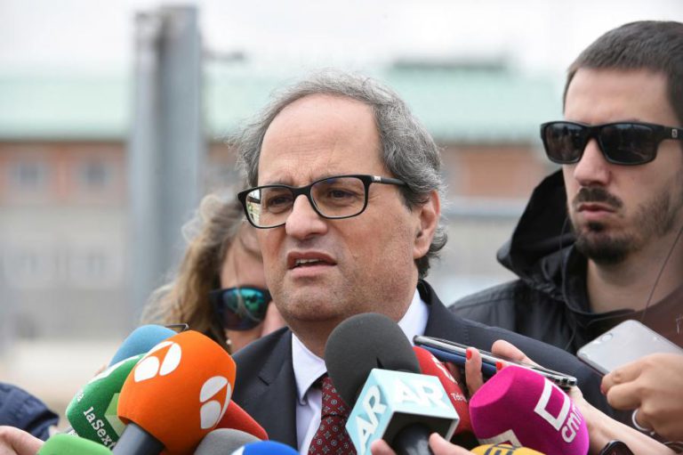 PRESIDENTE DA CATALUNHA AVISA GOVERNO QUE “NÃO SE RENDERÁ”