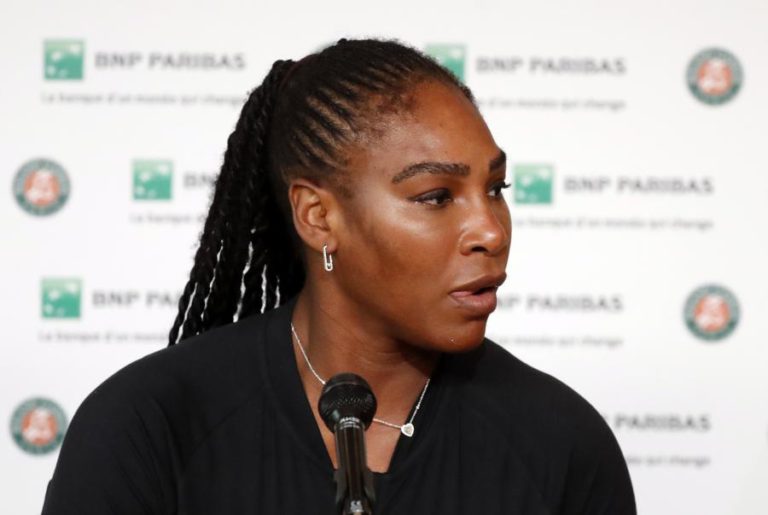 ROLAND GARROS: PARIS PERDE SERENA, POR LESÃO, E TAMBÉM WOZNIACKI