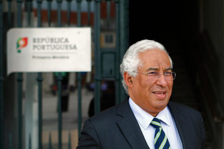ANTÓNIO COSTA DEFENDE QUE HÁ OBRAS, CARREIRAS E INVESTIMENTOS PARA DESCONGELAR