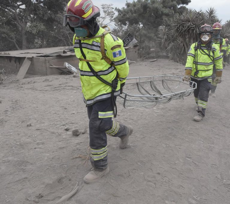 PELO MENOS 192 PESSOAS DESAPARECIDAS DEVIDO A ERUPÇÃO VULCÂNICA NA GUATEMALA