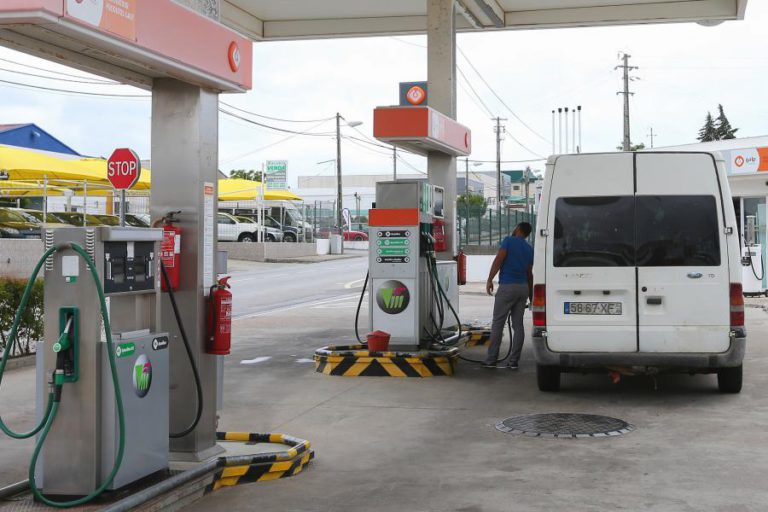 IMPOSTOS E BIOCOMBUSTÍVEIS ENCARECEM COMBUSTÍVEIS EM PORTUGAL FACE A ESPANHA