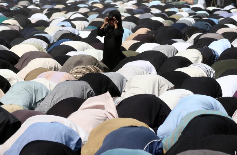 COMUNIDADE ISLÂMICA DA ÁUSTRIA APOIA ENCERRAMENTO DE MESQUITAS EXTREMISTAS