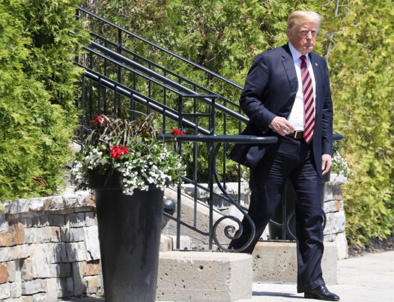 DONALD TRUMP DIZ QUE REI SAUDITA ACEITOU AUMENTAR A PRODUÇÃO DE PETRÓLEO