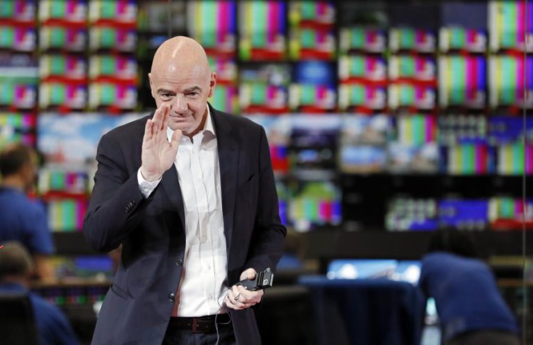 FIFA VAI FAZER UMA VERDADEIRA REVOLUÇÃO NAS TRANSFERÊNCIAS, AFIRMA INFANTINO