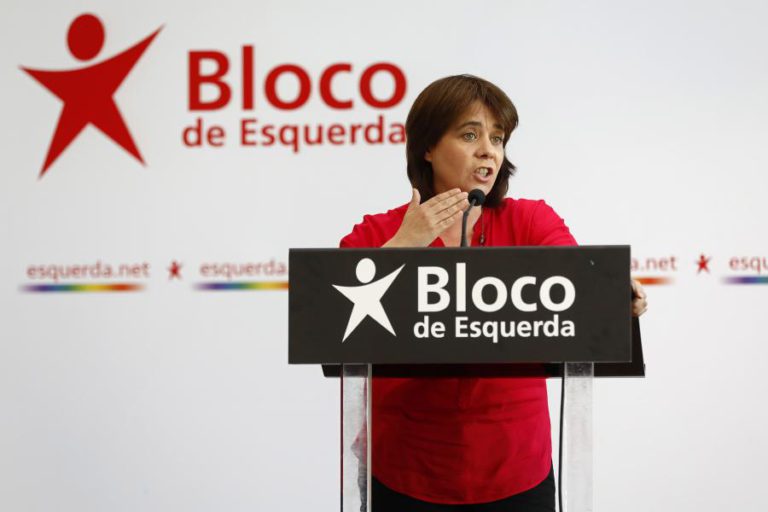 CATARINA MARTINS ACUSA CENTENO DE TER POSIÇÕES CONTRADITÓRIAS COM O PRÓPRIO GOVERNO