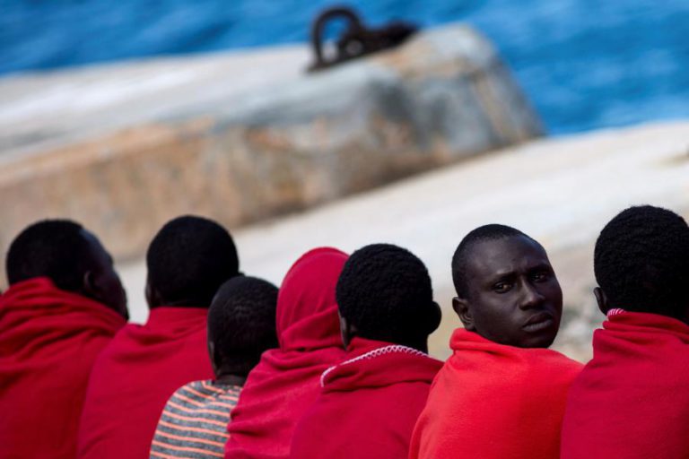 MÉDICO NO AQUARIUS AFIRMA QUE COMIDA SÓ CHEGA PARA HOJE