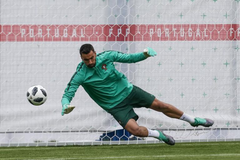 RUI PATRÍCIO ASSINA COM O WOLVERHAMPTON POR QUATRO ANOS