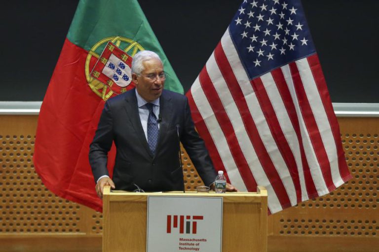 COSTA LANÇA PROGRAMA MIT PORTUGAL ATÉ 2030 VIRADO PARA A INTELIGÊNCIA ARTIFICIAL