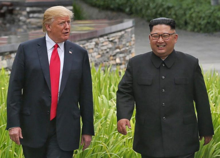 EUA/COREIA DO NORTE: TRUMP E KIM ASSINAM DOCUMENTO CONJUNTO NO FINAL DA CIMEIRA