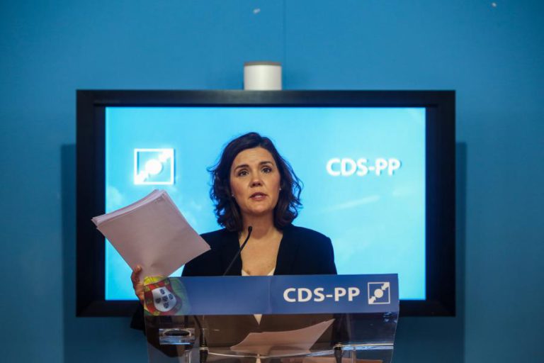 CDS DIRIGE DEZENAS DE PERGUNTAS PARA GARANTIR QUE “INACEITÁVEIS FALHAS” NÃO SE REPETEM NOS INCÊNDIOS