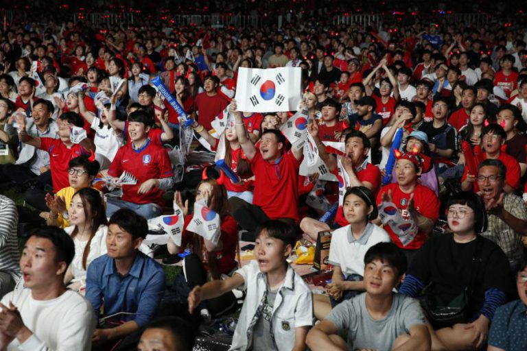 COREIAS VÃO COMPETIR SOB A MESMA BANDEIRA NOS JOGOS ASIÁTICOS EM AGOSTO