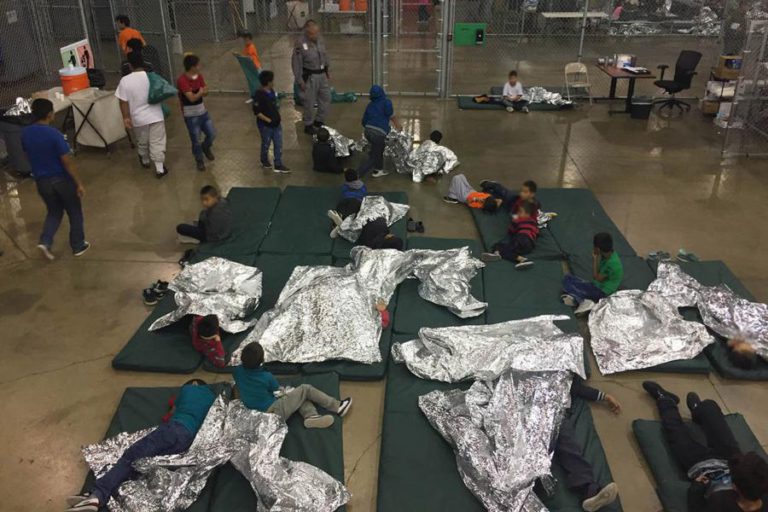 REGRESSO DE CRIANÇAS TIRADAS A PAIS MIGRANTES VAI COMEÇAR MAS SEM PRAZO