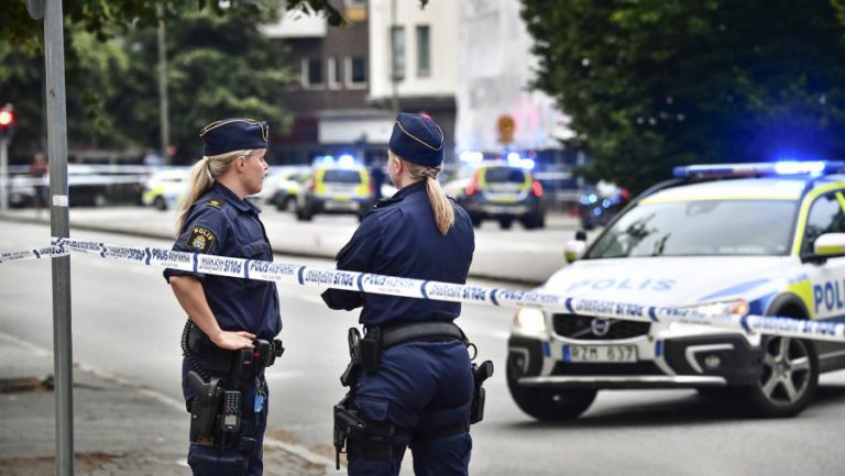 CINCO FERIDOS APÓS TIROTEIO NA CIDADE SUECA DE MALMO