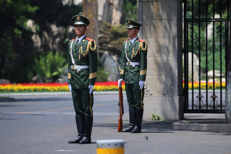 LÍDER NORTE-COREANO EM PEQUIM PARA ANALISAR CIMEIRA COM PRESIDENTE DOS EUA