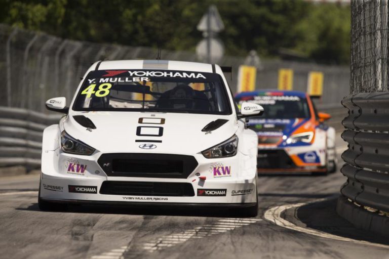 YVAN MULLER VENCEU PRIMEIRA CORRIDA EM VILA REAL E ASSUMIU A LIDERANÇA DO WTCR