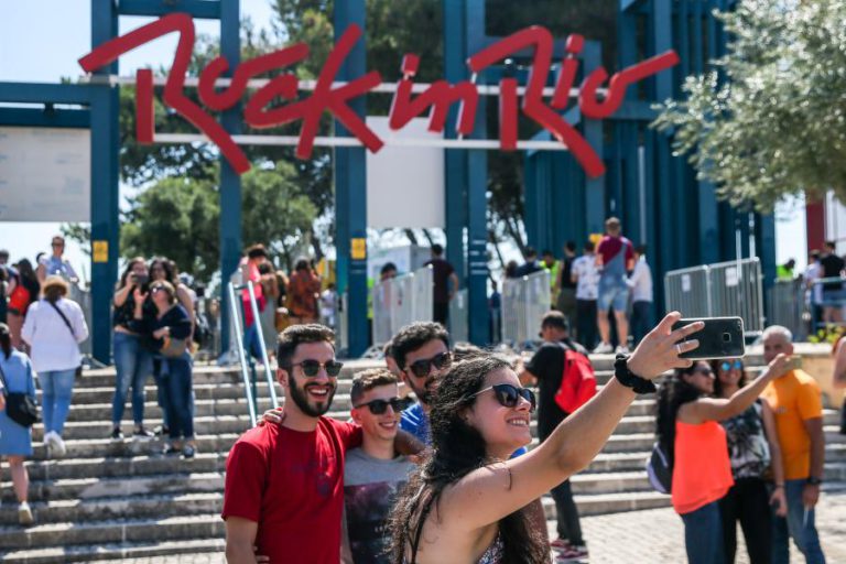 ROCK IN RIO: PARA MUITOS, A IDEIA É “VIVER A EXPERIÊNCIA”