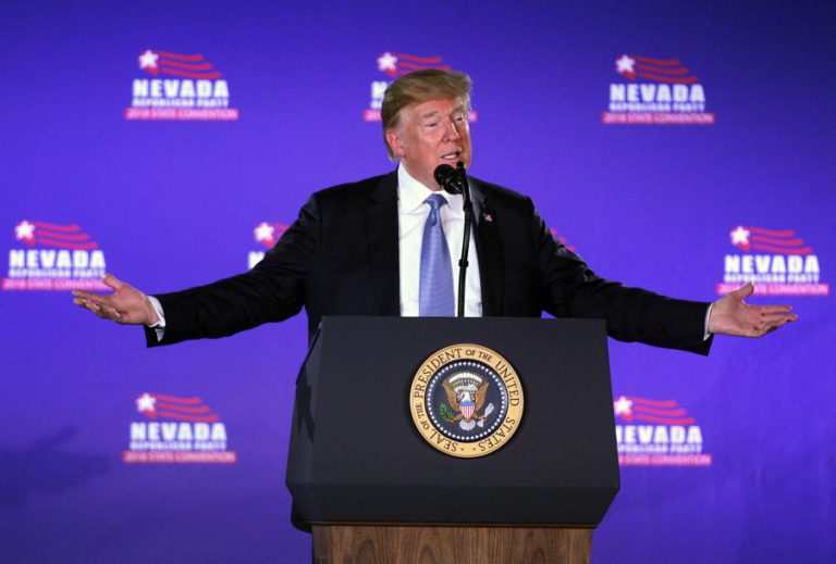 TRUMP DEFENDE DEPORTAÇÃO IMEDIATA DE IMIGRANTES ILEGAIS SEM AUDIÇÃO POR JUIZ