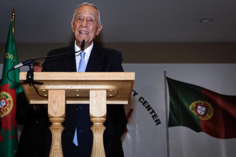 MARCELO ELOGIA COMUNIDADE PORTUGUESA E FALA NUM PAÍS “NOVO, DE ESPERANÇA”
