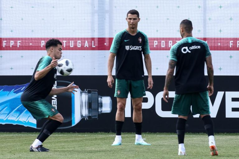 PORTUGAL E TRÊS ANTIGOS CAMPEÕES NO ARRANQUE DOS ‘OITAVOS’