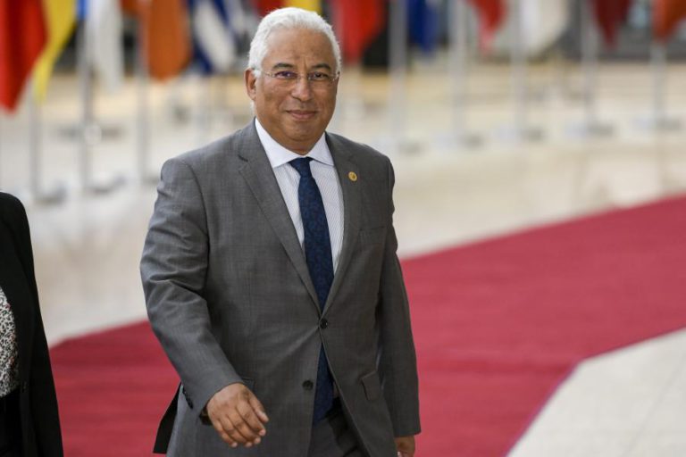 COSTA DIZ QUE PORTUGAL NÃO SE CANDIDATA A ACOLHER CENTROS CONTROLADOS PARA RECEBER MIGRANTES