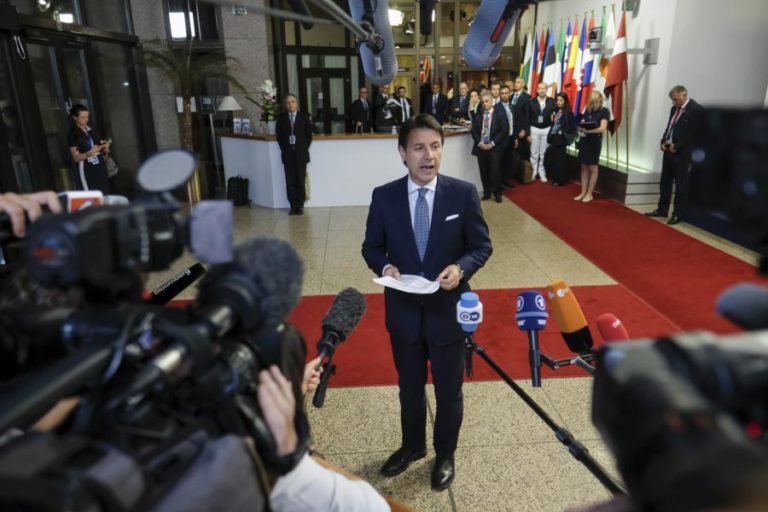 PLATAFORMAS DE DESEMBARQUE E CENTROS DE CONTROLO SÃO ESSÊNCIA DE ACORDO A 28