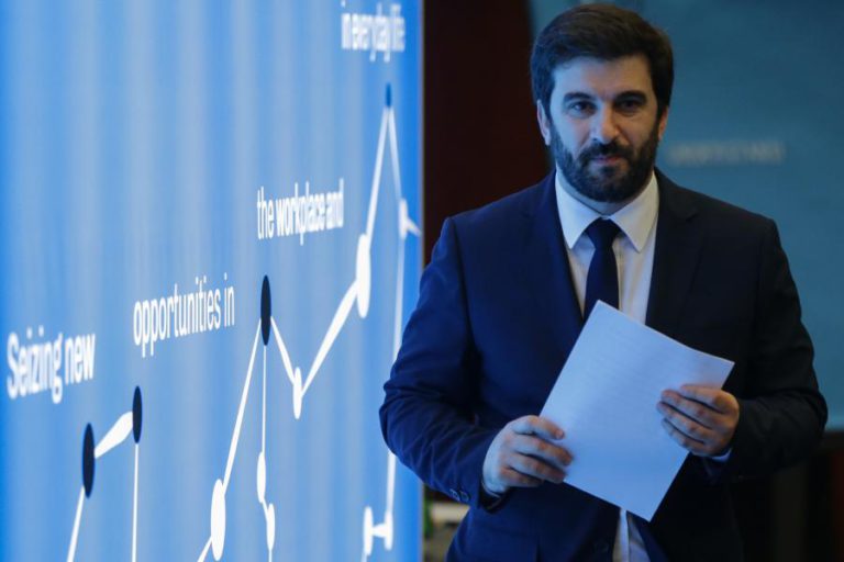 MINISTRO DA EDUCAÇÃO QUER QUE LITERACIA DIGITAL CHEGUE A 80% DOS PORTUGUESES ATÉ 2030