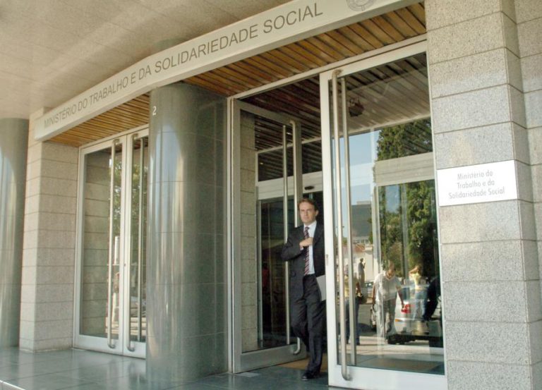EXCEDENTE DA SEGURANÇA SOCIAL CRESCEU 15,7% ATÉ MAIO PARA 1.488ME