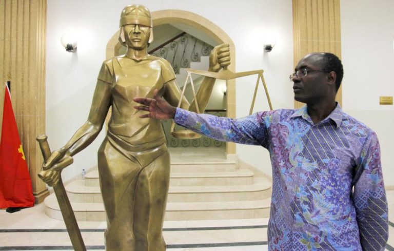 JUÍZES ENTENDEM QUE JORNALISTAS ABSOLVIDOS NO TRIBUNAL DE LUANDA CUMPRIRAM AS REGRAS