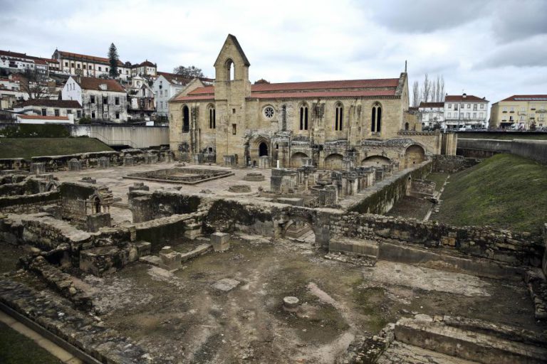 MOSTEIRO DE SANTA CLARA-A-VELHA, EM COIMBRA, VOLTA A RECEBER JAZZ EM AGOSTO