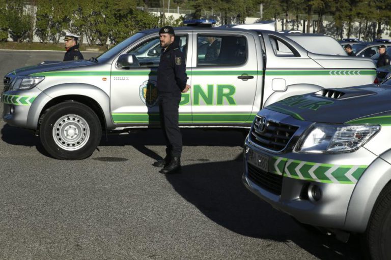 GRUPO DA GNR E FORÇA ESPECIAL DE BOMBEIROS RECEBEM HOJE 36 VIATURAS