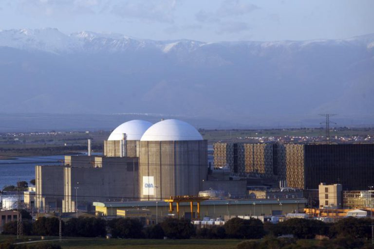 CÂMARA DE ALMARAZ PREOCUPADA COM CONSEQUÊNCIAS DO ENCERRAMENTO DE CENTRAL NUCLEAR
