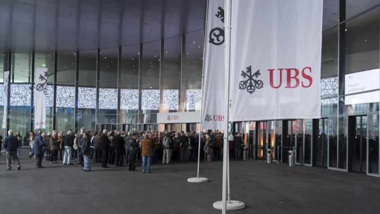 LUCRO DO UBS CRESCE 14,5% ATÉ JUNHO PARA 2.408 ME